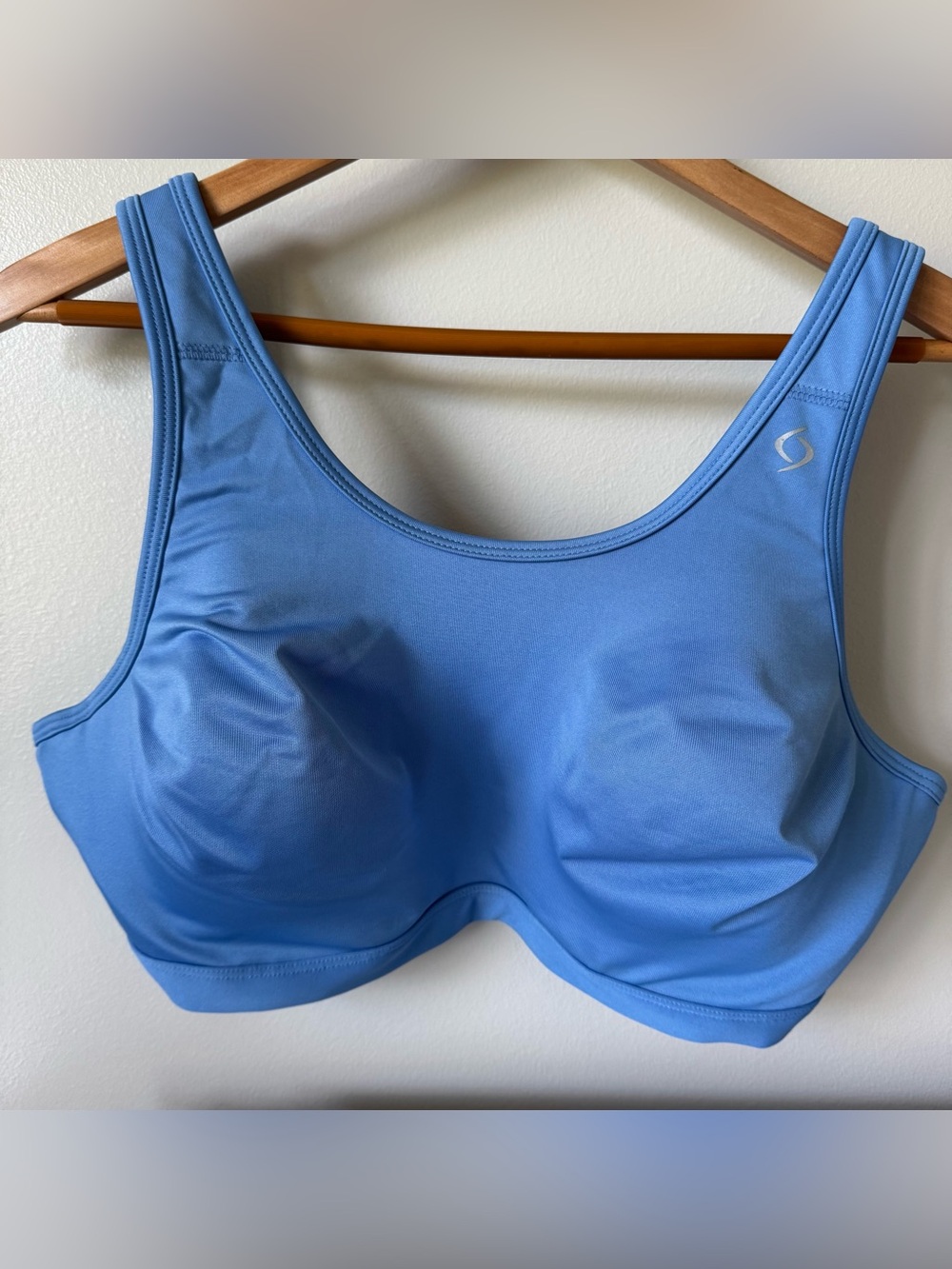 MOVING COMFORT Size 40D Underwire Sports Bra
